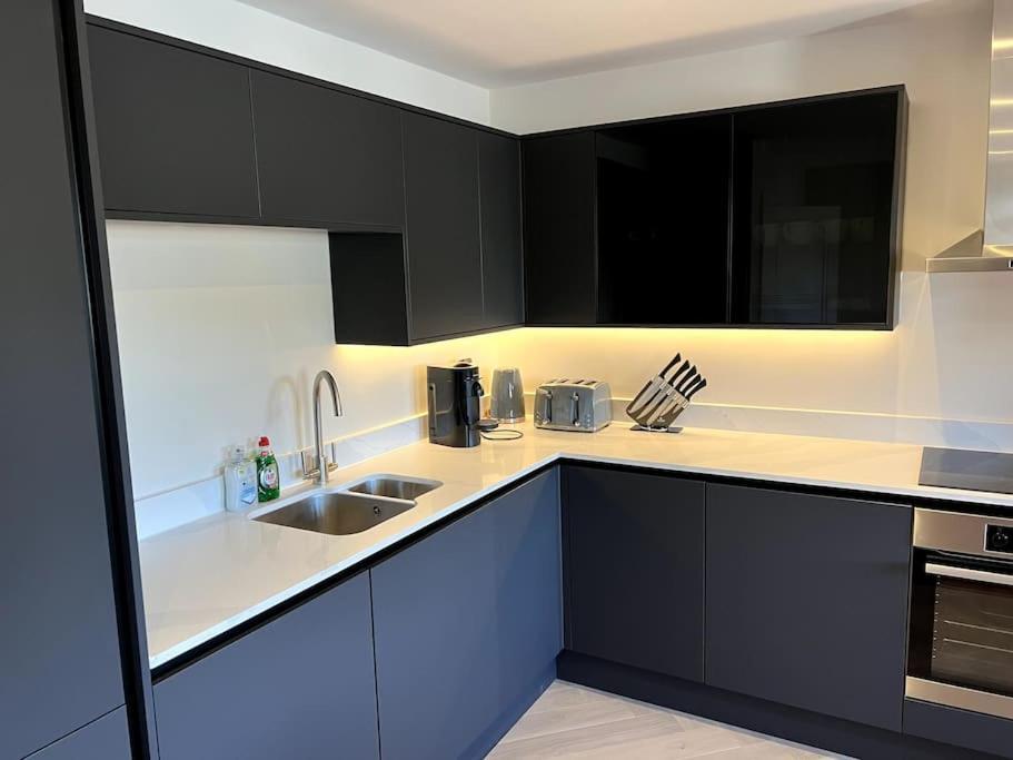 Apartments In The Heart Of Richmond, London Richmond  Εξωτερικό φωτογραφία